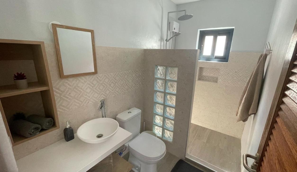 Apartament Whitehouse Boulevard, Close To Mambo Beach And City Centre Willemstad Zewnętrze zdjęcie