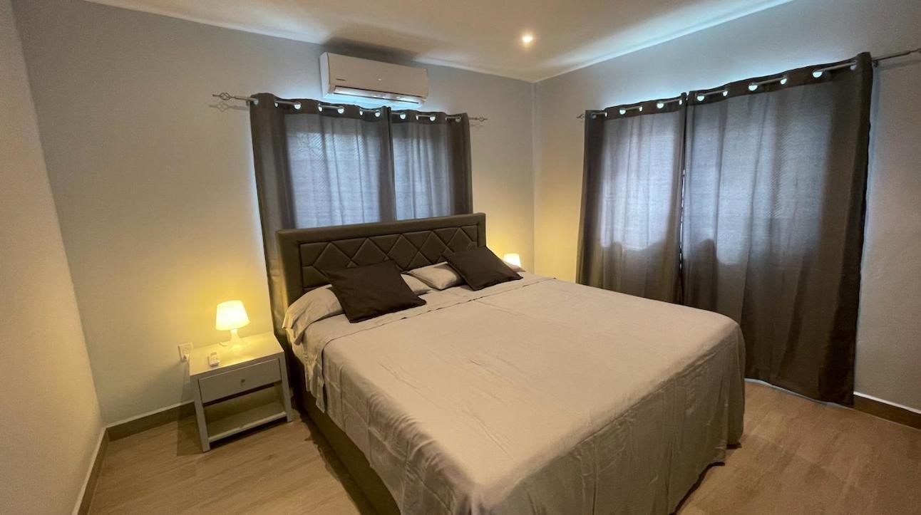 Apartament Whitehouse Boulevard, Close To Mambo Beach And City Centre Willemstad Zewnętrze zdjęcie