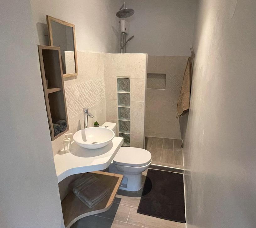 Apartament Whitehouse Boulevard, Close To Mambo Beach And City Centre Willemstad Zewnętrze zdjęcie